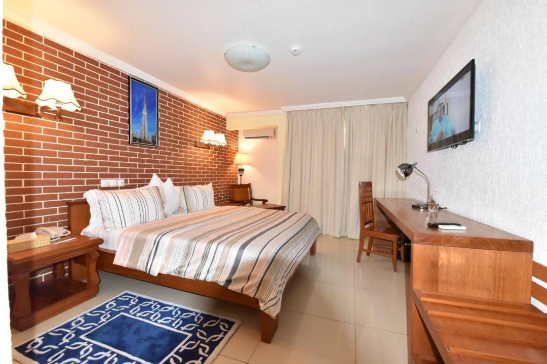 Grand Hotel Aeroport, Douala Eksteriør bilde